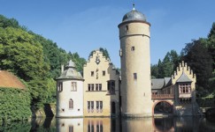 Spessart - Main Odenwald: Wasserschloss Mespelbrunn